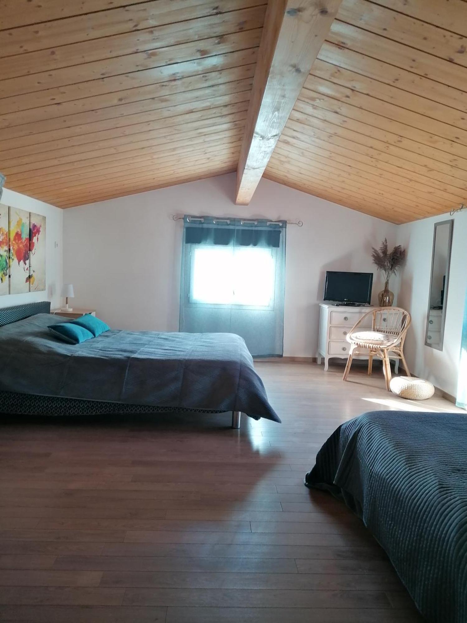 Chambre Familiale "Le Pecher" Saillans  Zimmer foto